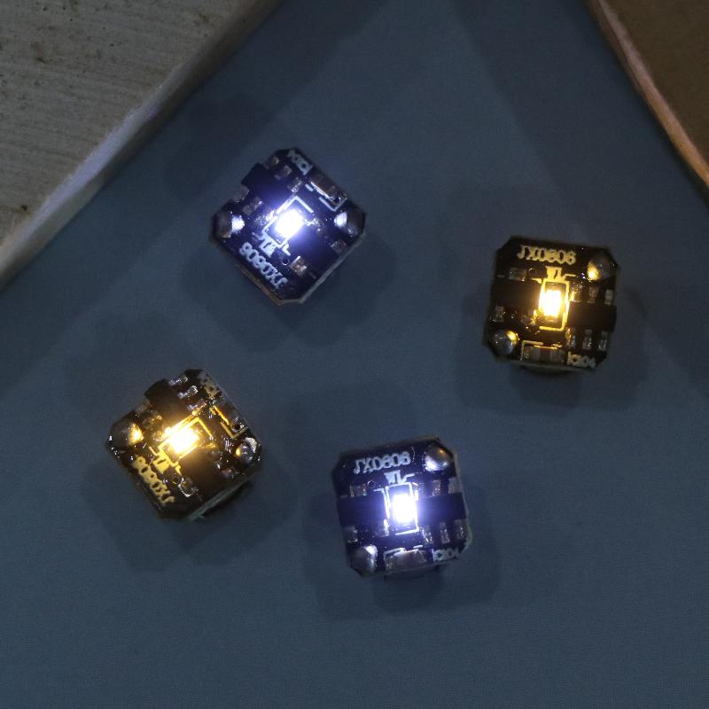 Lâmpada LED magnética de 7,5 m - Solar System Model avaliação e preço